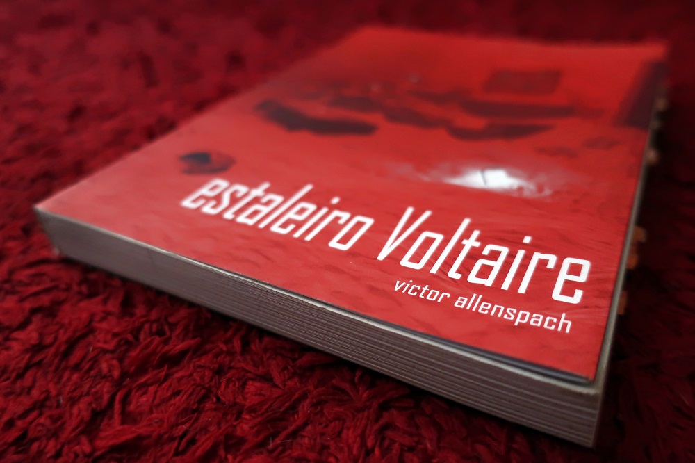 O Gato leu: Estaleiro Voltaire